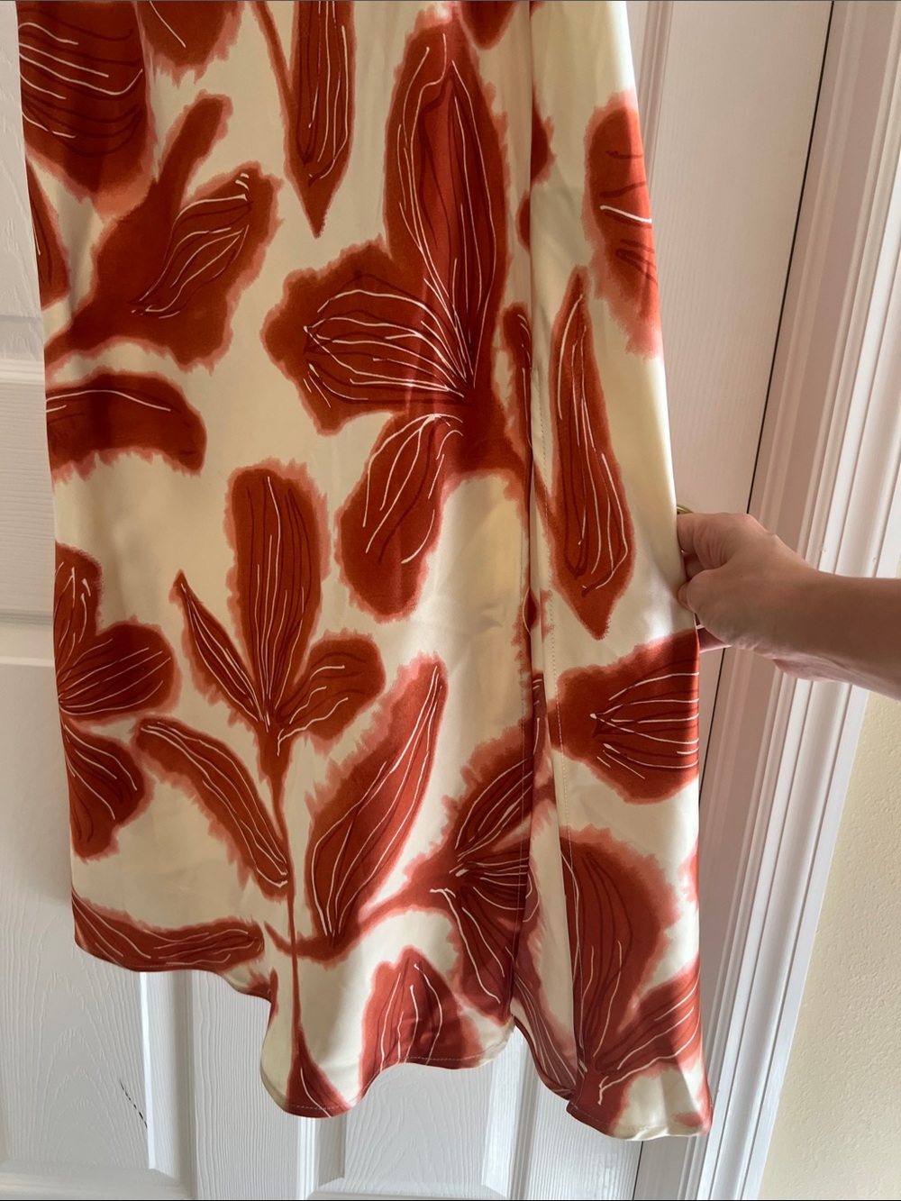 House of Harlow 1960 Spaghetti-Strap Floral Midi Dress in Cream and Rust - Picture 4 of 16